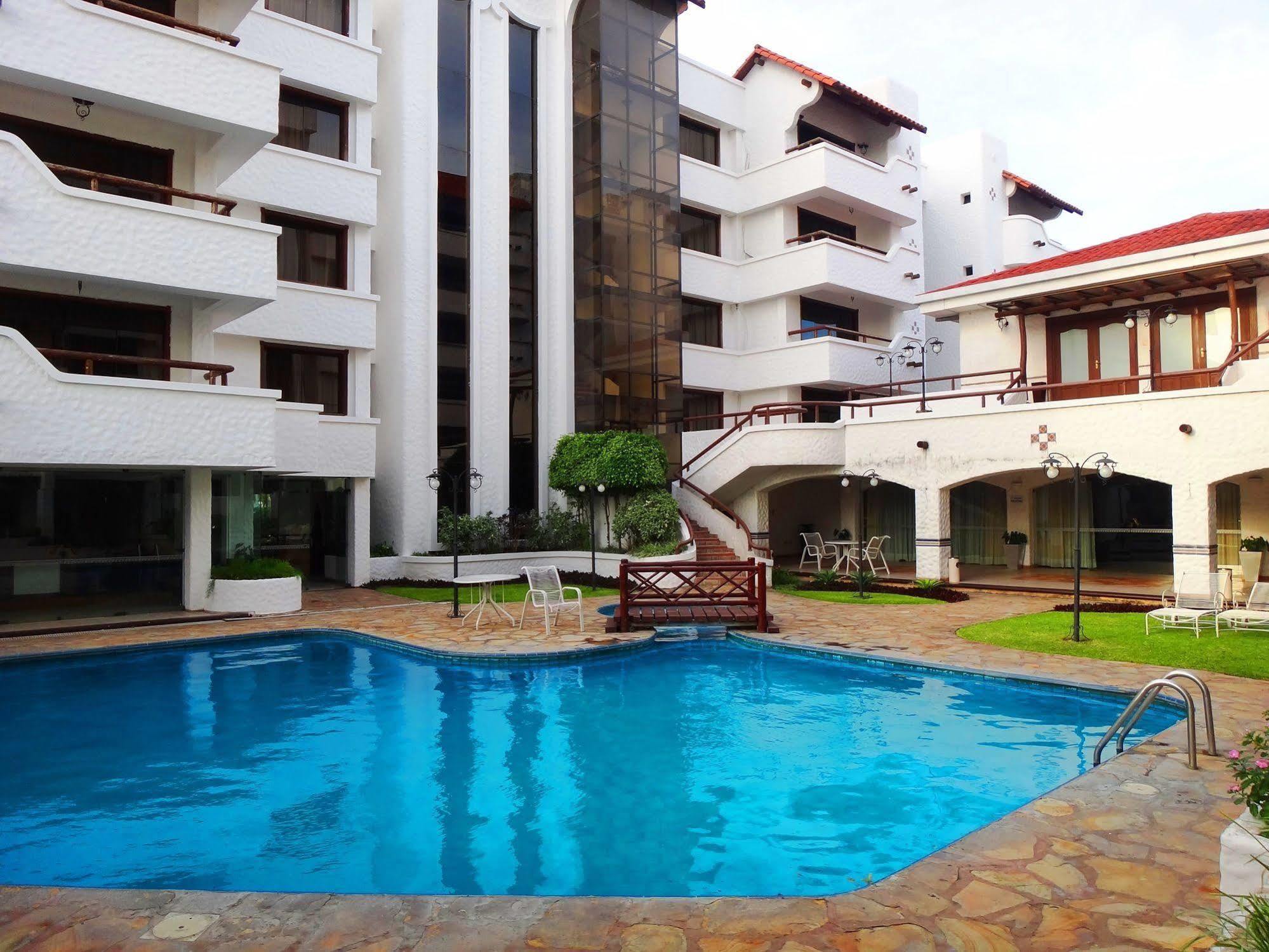 Paulistania Casa Blanca Hotel Santa Cruz de La Sierra Eksteriør billede